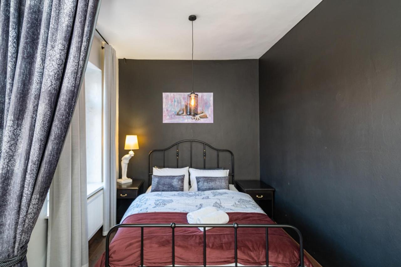 Retro Studio Old Town Apartment By Hostlovers Kaunas Exterior foto